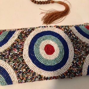 Beaded clutch